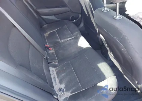 2019 Hyundai Elantra Value Edition z USA, uszkodzony, nr VIN 5NPD84LF8KH450194